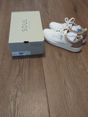 Soul Naturalizer White and Taupe Neela Slip-On Sneakers